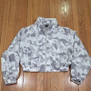 Blanc Noir Womens Grey & White Camo Cropped Windbreaker Jacket